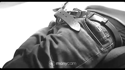 Snapshot of colonel18 chatting on 17, 12, 2025 Mike online show from 17, 12, 2025