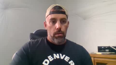 Snapshot of coloradoguy36 chatting on 23, 4, 2026 Just me online show from 23, 4, 2026