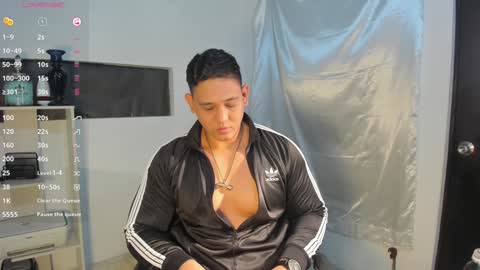 Snapshot of coltonmassif_ chatting on 14, 12, 2024 coltonmassif_ online show from 14, 12, 2024