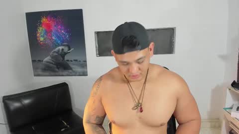 Snapshot of coltonmassif_ chatting on 14, 2, 2025 coltonmassif_ online show from 14, 2, 2025