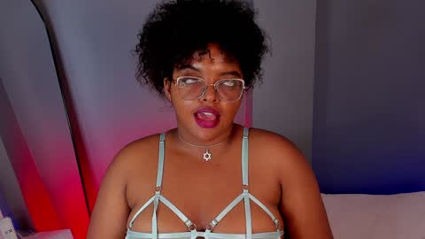 conielaurenth online show from 1, 2, 2025