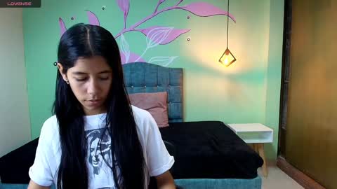 C O N N I E online show from 1, 2, 2025