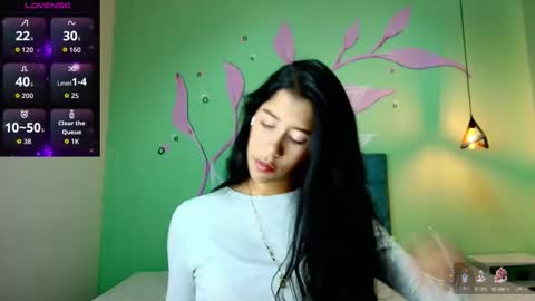 C O N N I E online show from 11, 11, 2025