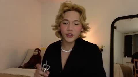 Snapshot of connie_varela chatting on 21, 5, 2026 new account online show from 21, 5, 2026