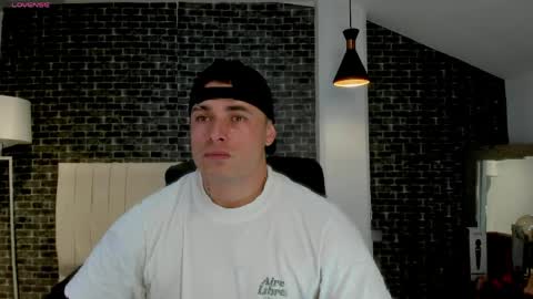 Connor Smith online show from 5, 4, 2026