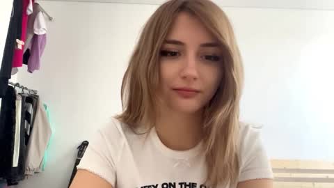 Snapshot of constancefanny chatting on 2, 3, 2026 Amelia online show from 2, 3, 2026