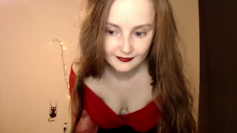 Snapshot of coolamber chatting on 12, 5, 2026 Amber online show from 12, 5, 2026