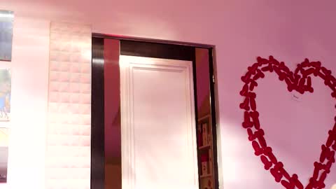 Ginger The Cringer online show from 20, 11, 2025