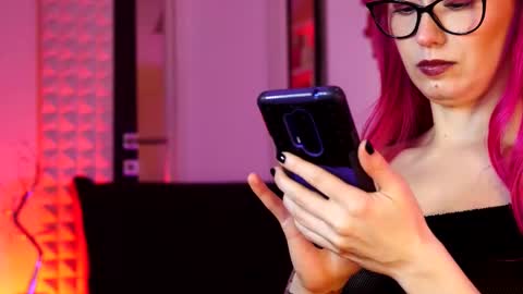 Ginger The Cringer online show from 7, 2, 2026