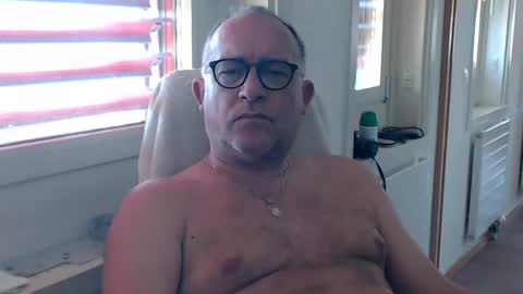 Snapshot of coquin369 chatting on 2, 8, 2026 Coquin369 online show from 2, 8, 2026
