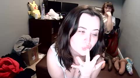 cor3y33 online show from 6, 3, 2025