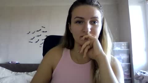 cora_fora online show from 5, 11, 2025