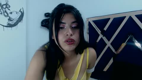 Snapshot of cora_wisthon chatting on 5, 12, 2024 Cora online show from 5, 12, 2024