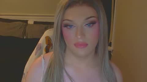 Snapshot of coracav chatting on 19, 11, 2025 coracav online show from 19, 11, 2025