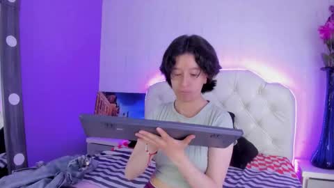 Snapshot of coralandocean chatting on 27, 11, 2025 Coral and Ocean online show from 27, 11, 2025