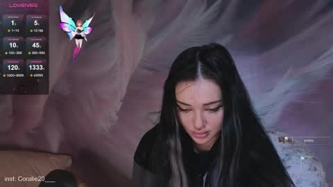 Snapshot of coralie20 chatting on 10, 11, 2025 coralie20 online show from 10, 11, 2025