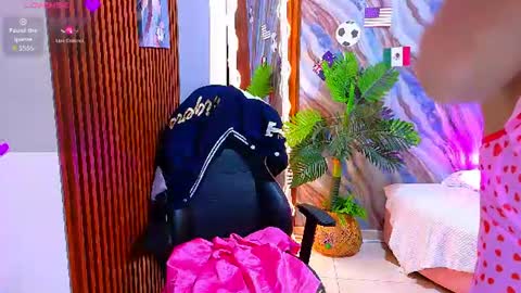 corall_tay1 online show from 18, 7, 2026