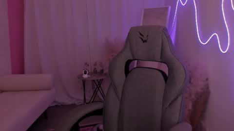 Snapshot of coramiel chatting on 3, 2, 2026 little girl who is always right or just Cora online show from 3, 2, 2026