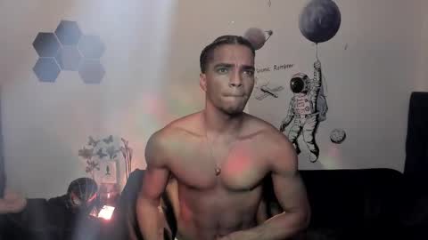 CoreyGlover online show from 16, 12, 2025