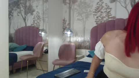 corineray online show from 12, 9, 2025