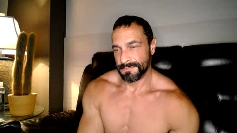 Snapshot of cornibulalifter chatting on 19, 6, 2026 cornibulalifter online show from 19, 6, 2026
