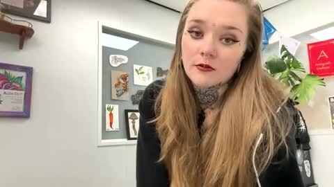 corpsechick online show from 30, 12, 2024
