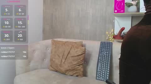 Snapshot of cortney_tayler chatting on 24, 10, 2025 cortney tayler online show from 24, 10, 2025