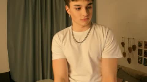 Snapshot of cosmicflirt chatting on 27, 2, 2026 Henry online show from 27, 2, 2026