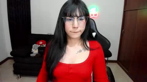 Snapshot of cosmickitty_ chatting on 7, 4, 2026 Tatii online show from 7, 4, 2026