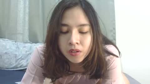 Liz Gwyneth Charlota online show from 19, 3, 2026