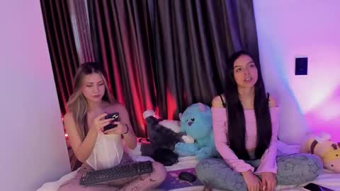 couple_funnyy online show from 29, 11, 2025