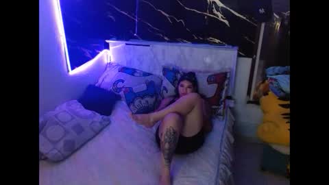 couple_hot77 online show from 16, 4, 2026