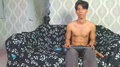 Snapshot of couple_hot_2025 chatting on 27, 11, 2025 Ricardo Isabella online show from 27, 11, 2025