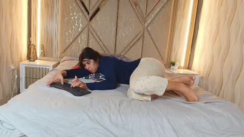 Ricardo  Isabella online show from 9, 4, 2026