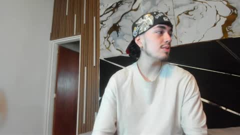 couple_in_heat_ online show from 4, 4, 2026