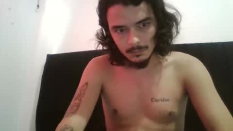 Snapshot of couplehot0917 chatting on 31, 5, 2026 Lucia And Daniel online show from 31, 5, 2026