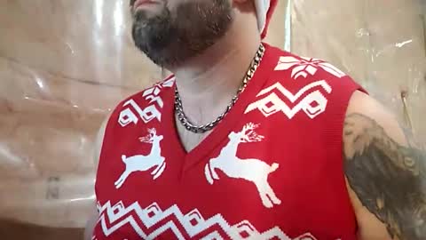 Snapshot of coupleoffantastics chatting on 4, 12, 2025 coupleoffantastics online show from 4, 12, 2025