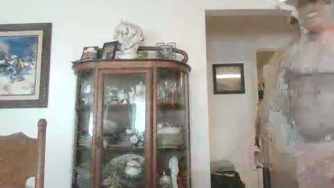 Snapshot of cowboy_hardware chatting on 16, 10, 2025 Cowboy Hardware online show from 16, 10, 2025