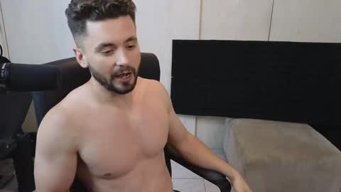 Snapshot of cowboylean chatting on 11, 9, 2025 cbl online show from 11, 9, 2025