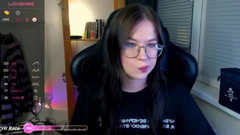 Snapshot of coy_amina_ chatting on 21, 9, 2025 Lilith online show from 21, 9, 2025