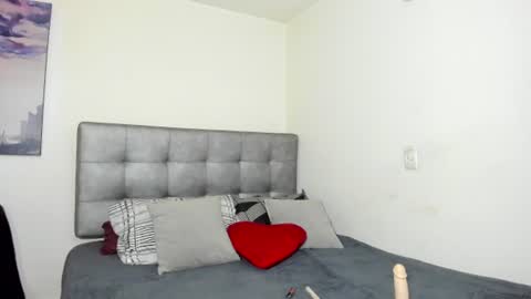 cozy_sunset online show from 29, 6, 2026