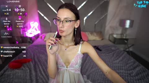 cozymell online show from 6, 2, 2025