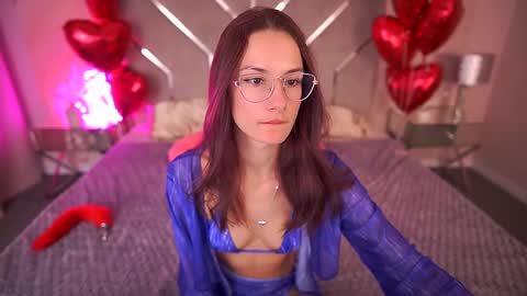 cozymell online show from 18, 2, 2025