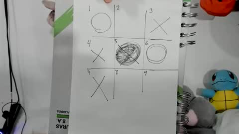 Snapshot of cracker_doll chatting on 27, 10, 2025 cracker online show from 27, 10, 2025