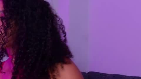 Snapshot of crazy01fantasy chatting on 1, 12, 2025 Laura online show from 1, 12, 2025