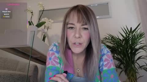 Snapshot of crazy_ass_stacy chatting on 6, 6, 2026 Stacy 2pm to 6pm mon-fri 3 CAT online show from 6, 6, 2026