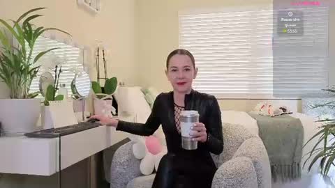 Stacy 2pm to 6pm mon-fri 3 CAT online show from 20, 7, 2026