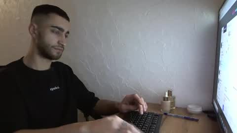 Snapshot of crazy_boy_not_melstroy chatting on 23, 12, 2024 crazy online show from 23, 12, 2024