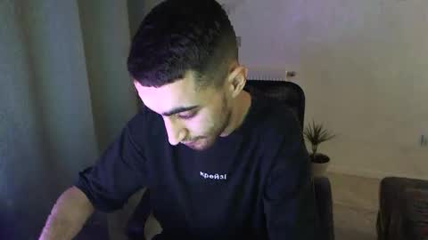 Snapshot of crazy_boy_not_melstroy chatting on 24, 1, 2025 crazy online show from 24, 1, 2025