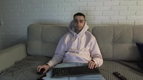 Snapshot of crazy_boy_not_melstroy chatting on 5, 3, 2025 crazy online show from 5, 3, 2025